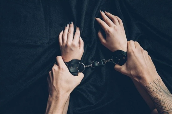 西檬之家-TK（挠痒痒）玩法入门：BDSM新人的安全互动指南
